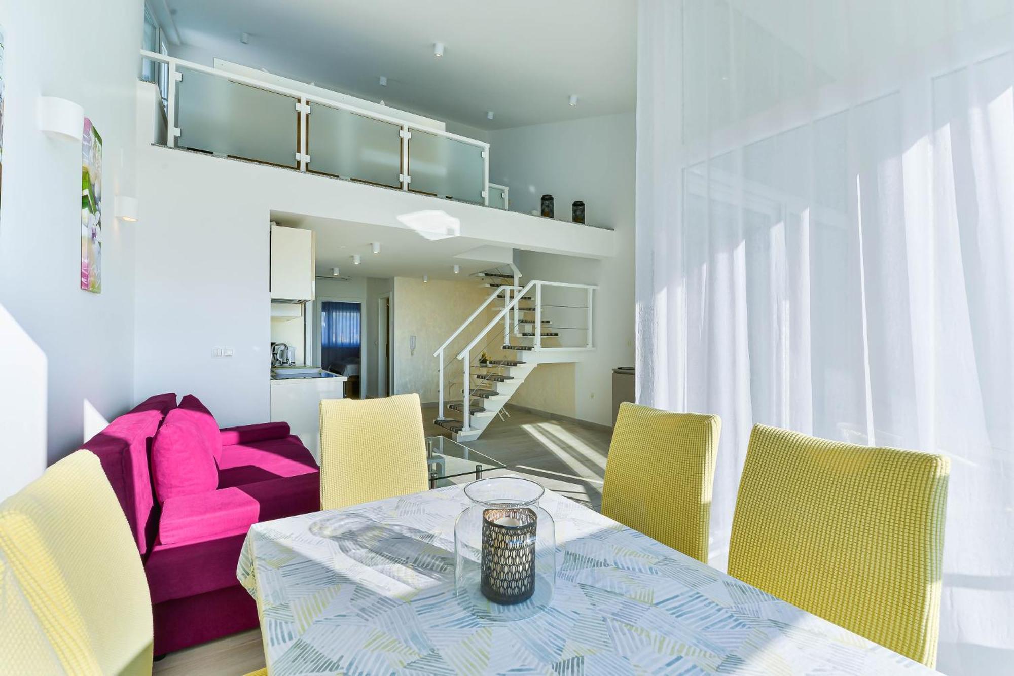 Apartments Laura 1 Привлака Экстерьер фото